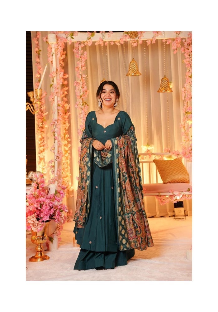 Malishka Export كُرتا شَارَارَا أناركالي بلون البترول مع دُبَاتَة للنساء - Image 3